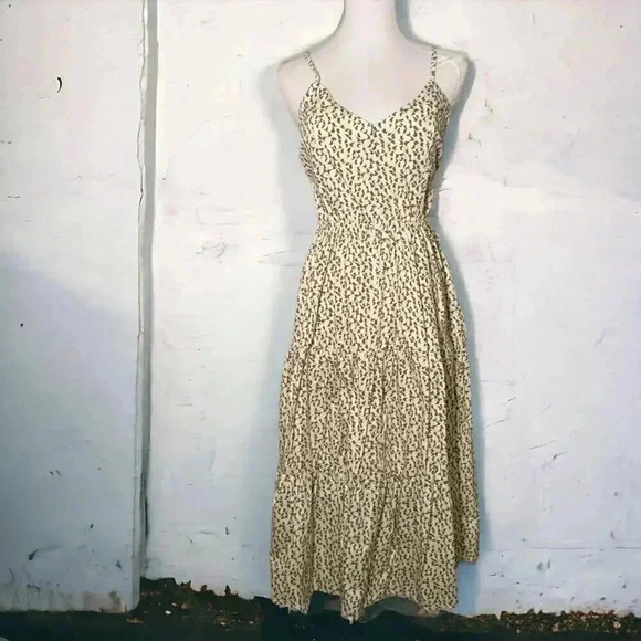 NWT Beachgold Women's  Green Karla Backless Midi Dress Small Open Back Tiered - Picture 5 of 11